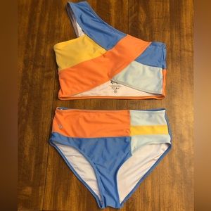 Womens one shoulder 2 pcs Bathing Suit- Never Worn-Top size XL Bottom size L